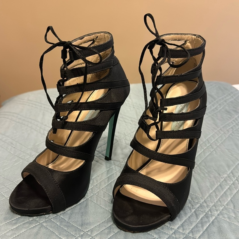 Betsy Johnson Black Lace-Up Heels